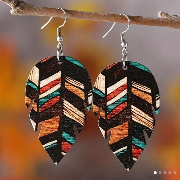 Earrings Wooden Leaf Teardrop new e39 - Picture 1 of 2